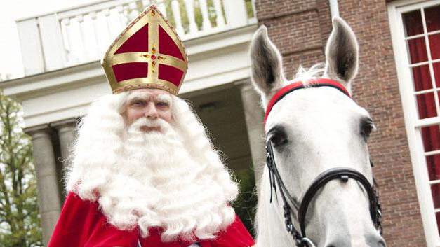 Kijk zaterdag LIVE intocht Sinterklaas in Apeldoorn op NPO 3 en Gids.tv