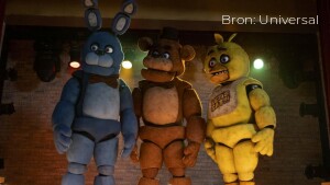Recensie: Five Nights at Freddy's brengt mislukte horrorfilm met bizarre animatronische robots