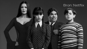 Serierecensie: Wednesday is maf Burton avontuur met de volledige familie Addams
