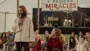 Streamen of skippen: Jesus Revolution is sferische weergave van hippietijdperk in Zuid-Californië